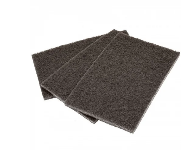 Абразивно-шлифовальный инструмент Скотч брайт лист Polystar Abrasive 150x230 мм Р320 коричневый