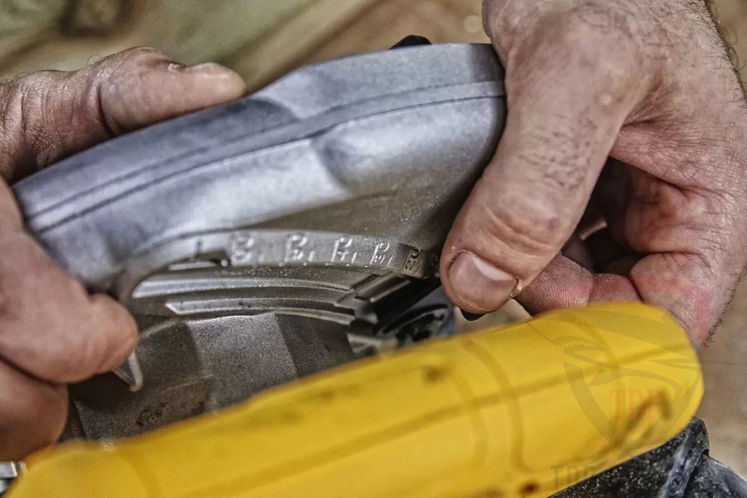 Пила циркулярна DeWALT DWE560 - Фото №2