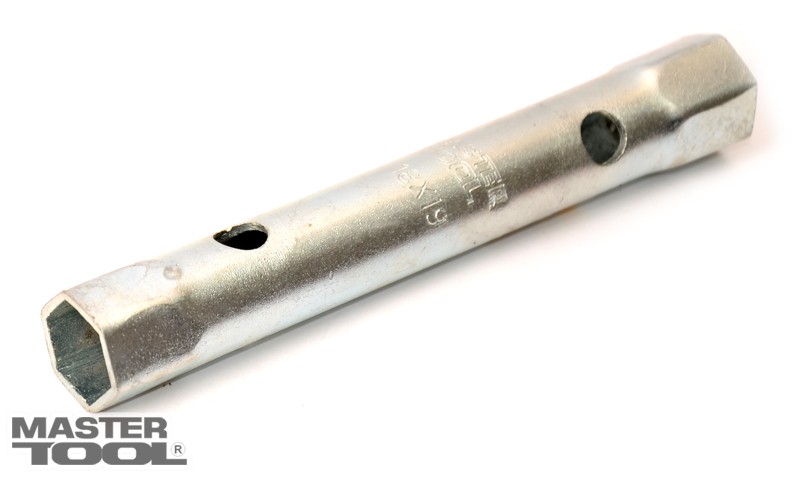 Торцевой ключ MASTERTOOL 73-1617 трубчатый (16*17 мм)