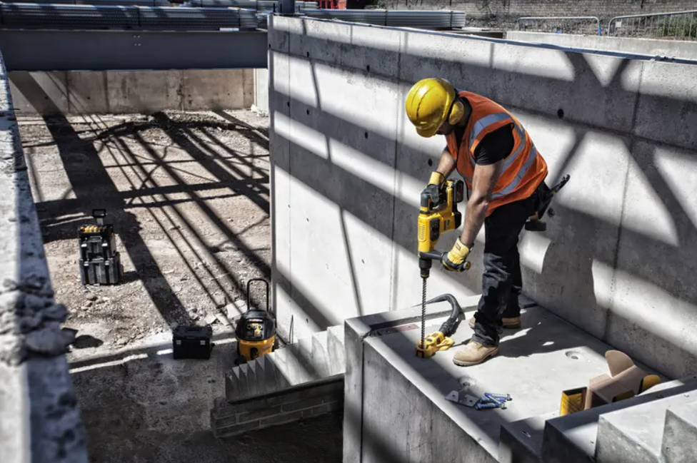 Бурильно ударная оснастка Бур DeWALT SDS-MAX 40x920 мм (DT60846)