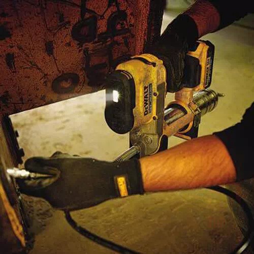 Пістолет масляний акумуляторний DeWALT 18В XR Li-ion (DCGG571NK) - Фото №2