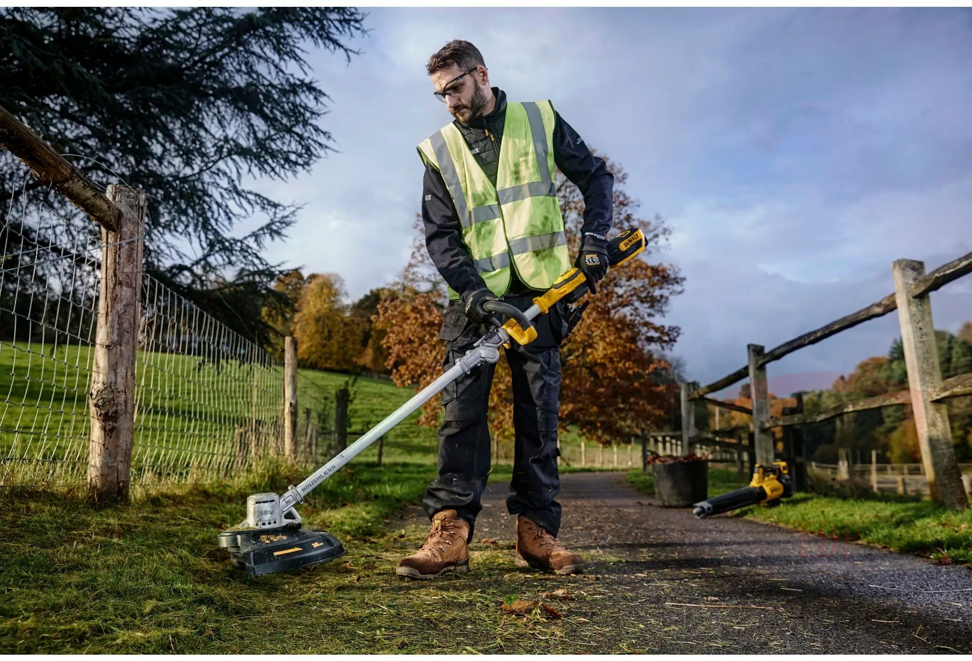 Коса акумуляторна DeWALT 18 В 5 Аг (DCMST561P1) - Фото №4