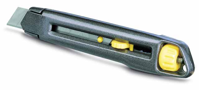 Нож с отламывающимися сегментами Stanley 1-10-018 "Interlock" (18 мм)
