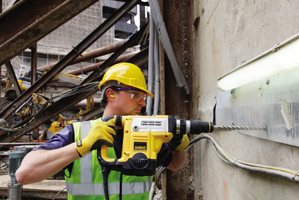 Бурильно ударная оснастка Бур DeWALT SDS-MAX 19x540 мм (DT60814)