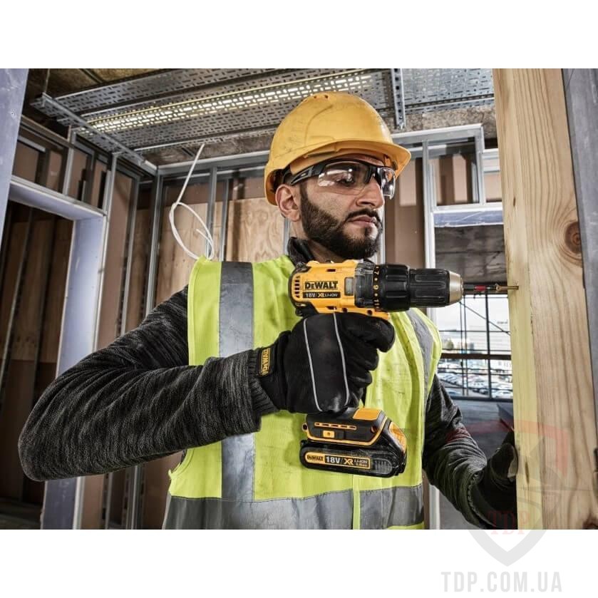 Электроинструмент Дрель-шуруповерт  DeWALT 18В 3 Ah (DCD777L2T)