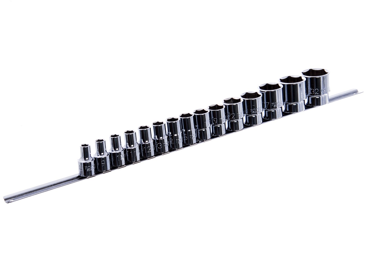 Набор головок 1/2" 15ед.   8~15,17,19,22,24,27,30,32мм   (на планке)  TOPTUL GAAQ1603U